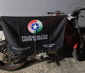Araranguá: motocicleta furtada é recuperada  no Residencial Flor do Campo