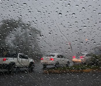 Temporais avançam por Santa Catarina e chuva ganha força entre domingo e segunda