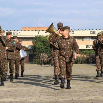 28º GAC celebra o Dia do Soldado com exposição no Center Shopping Araranguá