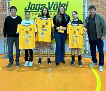 CERSUL apoia entrega de uniformes do projeto Joga Vôlei Morro Grande