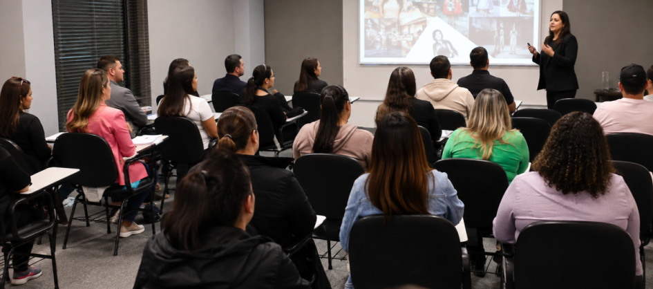 Ciclo de oficinas realizado pela CDL, Sala do Empreendedor ...