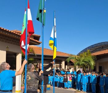 Semana Cívica é vivenciada nas escolas da rede municipal em Balneário Arroio do Silva