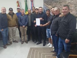 Aguardada há anos, pavimentação da Avenida Barramares Sul ganha ordem de serviço em Balneário Gaivota