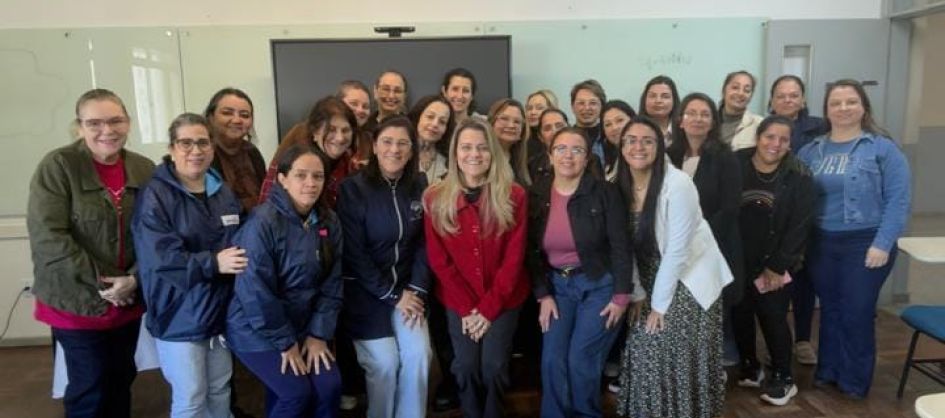 FORMAÇÃO ABORDA COMPORTAMENTO E INTERVENÇÃO NA EDUCAÇ�...