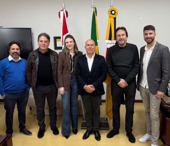 Prefeito Cesar Cesa recebe visita do ex-ministro do Turismo Vinicius Lummertz
