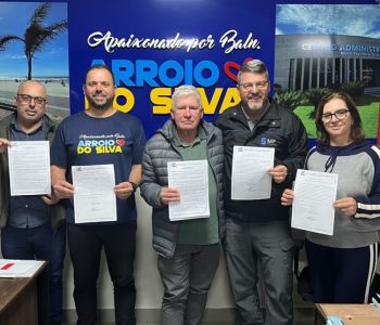 Ordem de serviço autoriza drenagem e pavimentação de trecho da Rua Enedir Serafim de Araújo