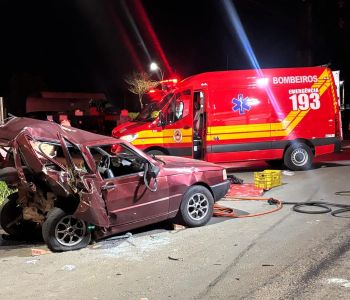 Colisão traseira deixa adolescente morta e outras três pessoas feridas em Criciúma