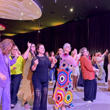 Afasc reúne 2 mil participantes do Clube de Mães em baile inspirado no crochê
