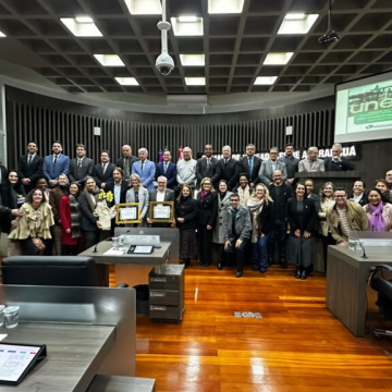 Unesc recebe Moção de Reconhecimento da Câmara de Vereadores pelos 58 anos de fundação e pelos sete anos em Araranguá