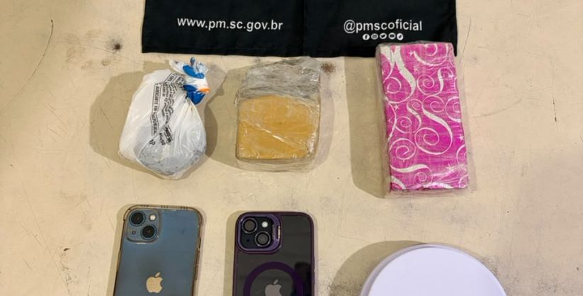 Polícia Militar apreende mais de meio quilo de maconha em Sombrio