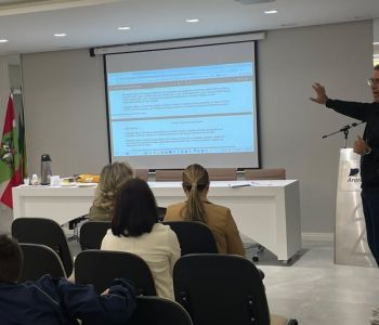 Sindilojas Araranguá define horário especial do comércio para o Natal