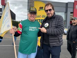 Caminhada da Vitória marca encerramento da campanha do deputado Tiago Zilli em Araranguá