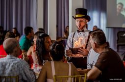 Mágico Maurício é atração especial do Sábado Mais de Dia das Crianças em Araranguá
