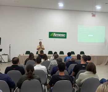 AMESC sedia reunião de trabalho do projeto Avança SC