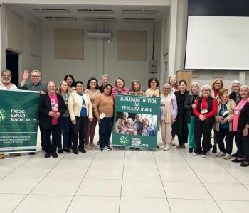 Treinamento aborda qualidade de vida na melhor idade em Araranguá