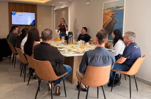 Café com a Presidente aproxima associados e apresenta a força da CDL de Araranguá