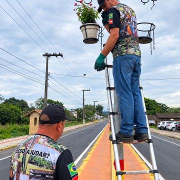 Maracajá mantém trabalho de cuidado e embelezamento dos espaços públicos