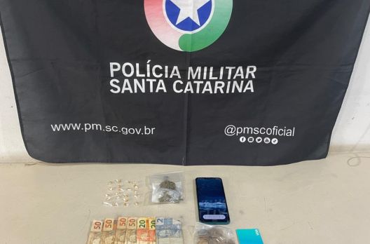 Homem é preso por tráfico de drogas após perseguição policial em Santa Rosa do Sul