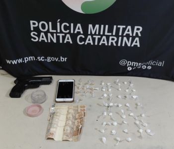 Homem é preso por tráfico de drogas em Passo de Torres