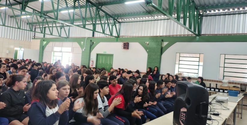 Defesa civil na escola promove conscientização 