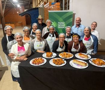 Meleiro promove cursos de gastronomia e hortas escolares