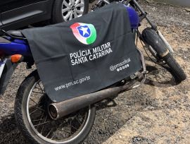 Polícia Militar recupera motocicleta furtada em Araranguá
