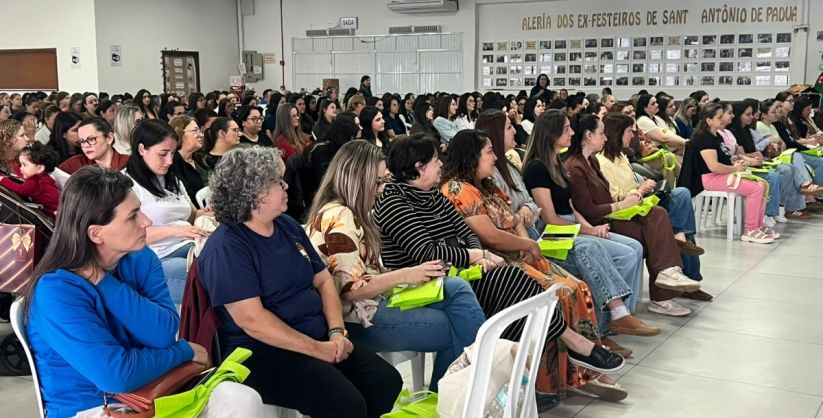 Seminário da Educação Infantil de Sombrio destaca práticas pedagógicas e troca de experiências