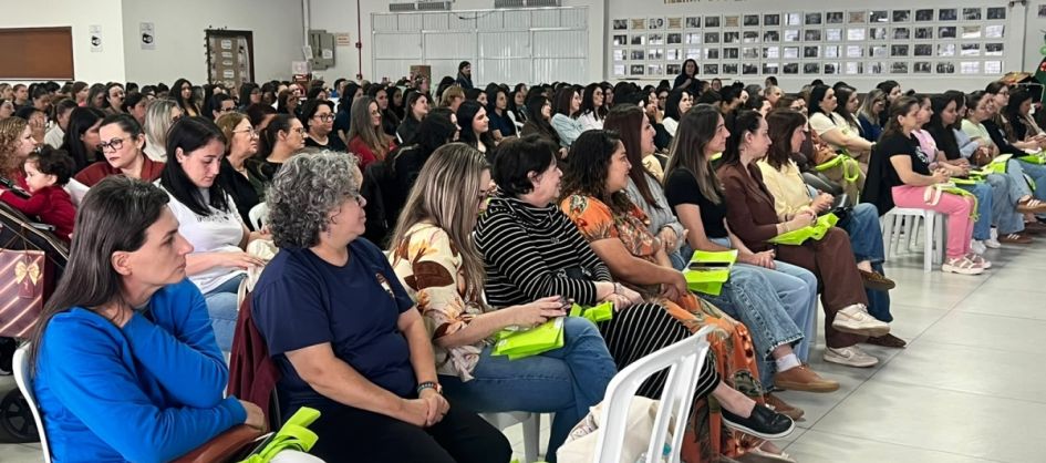 Seminário da Educação Infantil de Sombrio destaca práti...