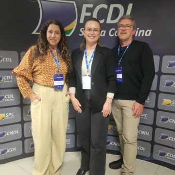 CDL Araranguá participa do Realiza FCDL 2026 e debate inovação e inteligência artificial no comércio