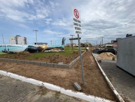 Quadra central do Morro dos Conventos passa por melhorias e receberá novo parquinho infantil