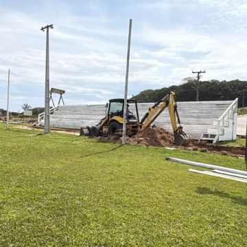 Quadra central do Morro dos Conventos passa por melhorias e receberá novo parquinho infantil