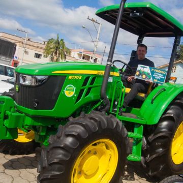 Cooperja sorteio 1 Trator, 1 automóvel e mais 18 prêmios