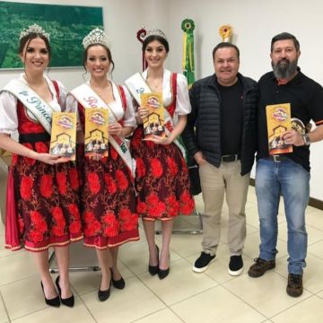 Rainha e princesas percorrem os municípios na divulgação da 9ª Heimatfest