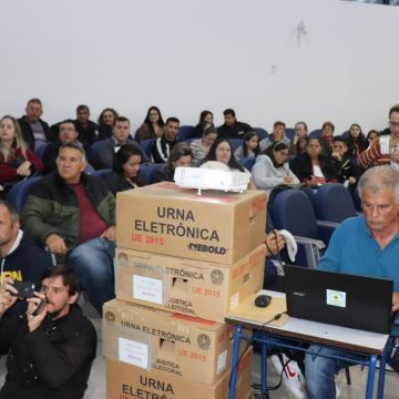 Conheça os conselheiros eleitos em Araranguá