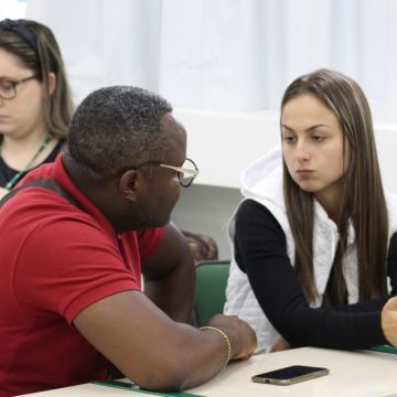 Residência Multiprofissional da Unesc recebe intercâmbio de enfermeiros angolanos