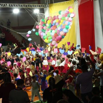 Mais de 300 crianças e jovens se apresentam no Dia de Espetáculo em Forquilhinha