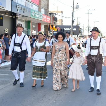 Shows, gastronomia, resgate às origens e muita alegria marcam a 9ª Heimatfest