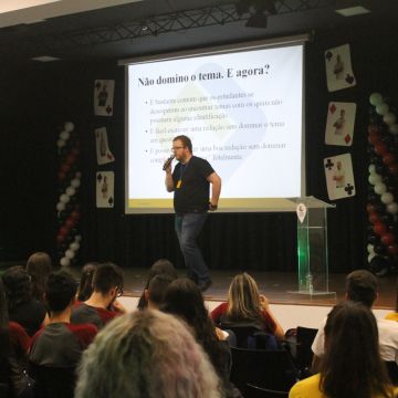 Aulão Futurão lota plateia em sábado de muito estudo