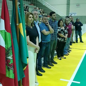 Ginásio Municipal foi entregue a comunidade Turvense