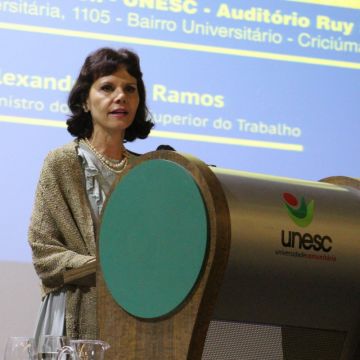 Ministro do TST palestra na Unesc