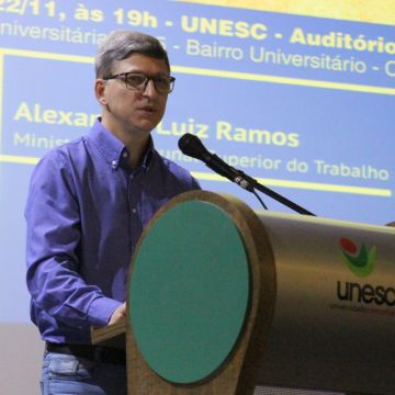 Ministro do TST palestra na Unesc