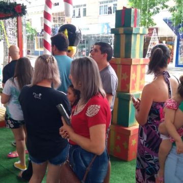 Papai Noel recebe chave da cidade