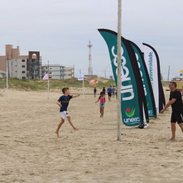 Atividades do Verão Mais Unesc movimentam moradores e veranistas de Balneário Rincão  