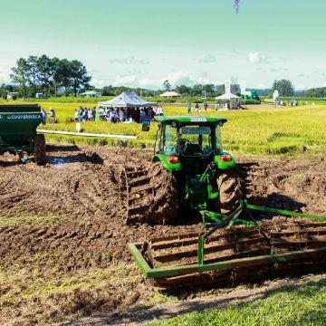 Sicoob Credisulca leva cooperativismo de crédito ao maior evento rural de Turvo/SC