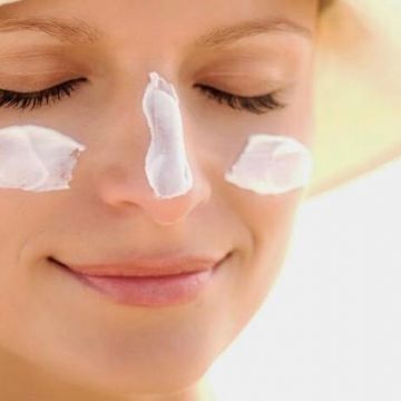 Como escolher o melhor protetor solar para o rosto