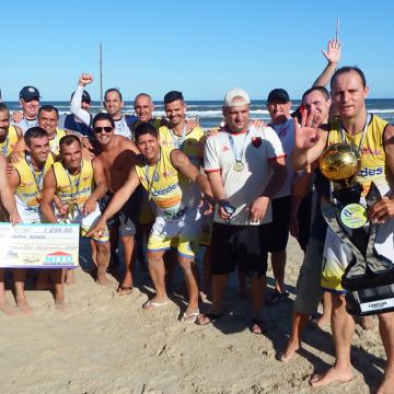 Avenida e Feirão dos Calçados são campeões do Praiano 2020