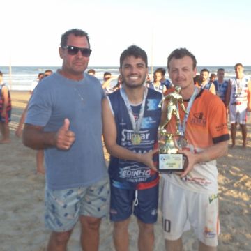 Avenida e Feirão dos Calçados são campeões do Praiano 2020