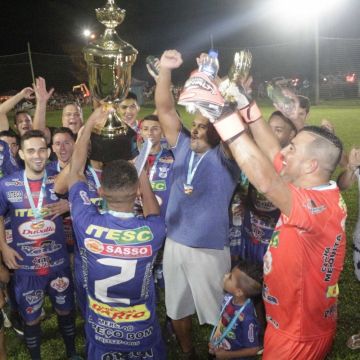 Duas finais, dois campeões