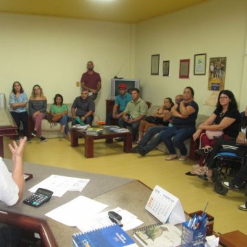 Alunos continuam sem aula