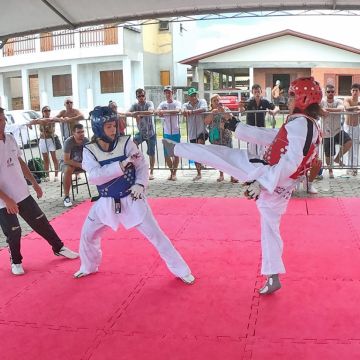 Lutas Olímpicas agitaram Gaivota